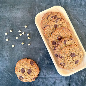 Cookies med ærtemel og chokolade