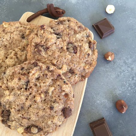 Cookies med hasselnødder og lys chokolade