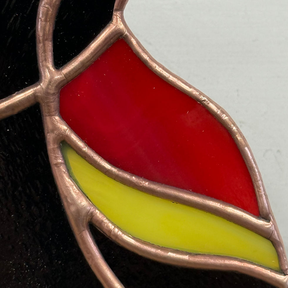 Thumbnail: Stained Glass Red-Wing Blackbird on Beaver Chewed Driftwood