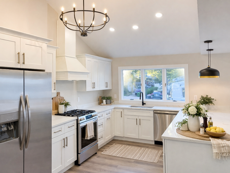 An image of a kitchen designed and built by Evolution General Contracting.
