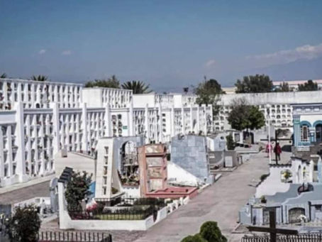 COE NACIONAL PIDE CERRAR CEMENTERIOS DURANTE FERIADO