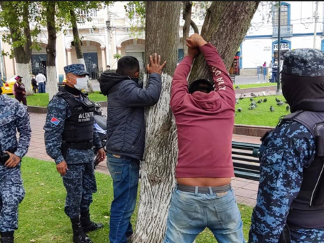 POLICIAL MUNICIPAL DETUVO A TRES PERSONAS SOSPECHOSAS DE ASALTO