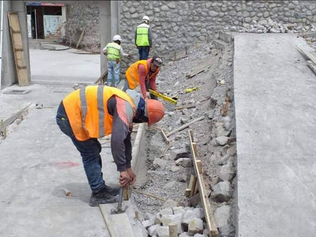 ESCALINATAS DE LA LOMA A QUITO REGISTRA UN 72% DE AVANCE