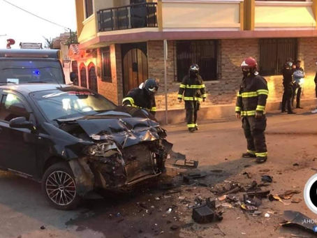 ACCIDENTE VEHICULAR EN CALPI DEJÓ DAÑOS MATERIALES