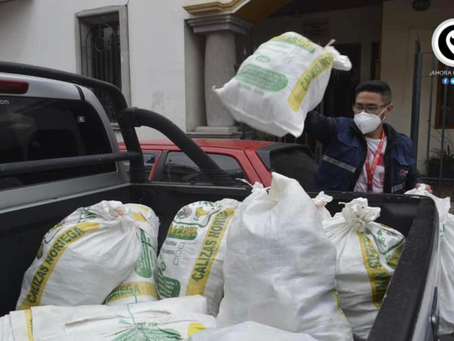 MUNICIPIO DE RIOBAMBA ENTREGÓ KITS VOLCÁNICOS