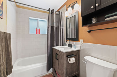 Full Bathroom
