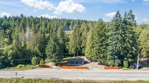 Some road noise can be heard from the front of the property, but it is minimal inside.