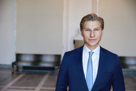 Puhe kokonaistuvallisuudesta ja varautumisesta teollisuussektorin MIL-poolille