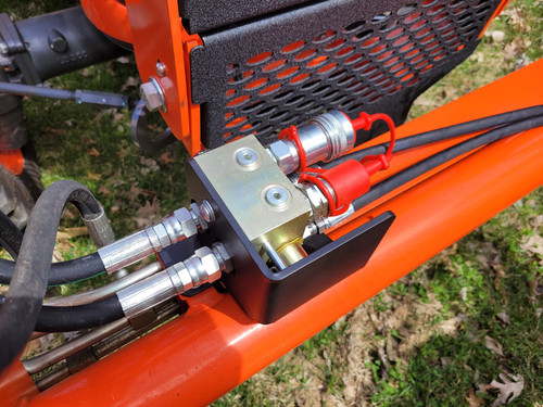 Kubota Hydraulic SSQA Kit with Multiplier hydraulic quick attach