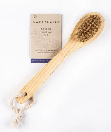 Baudelaire Cedar Complexion Brush Long-Handle 9"