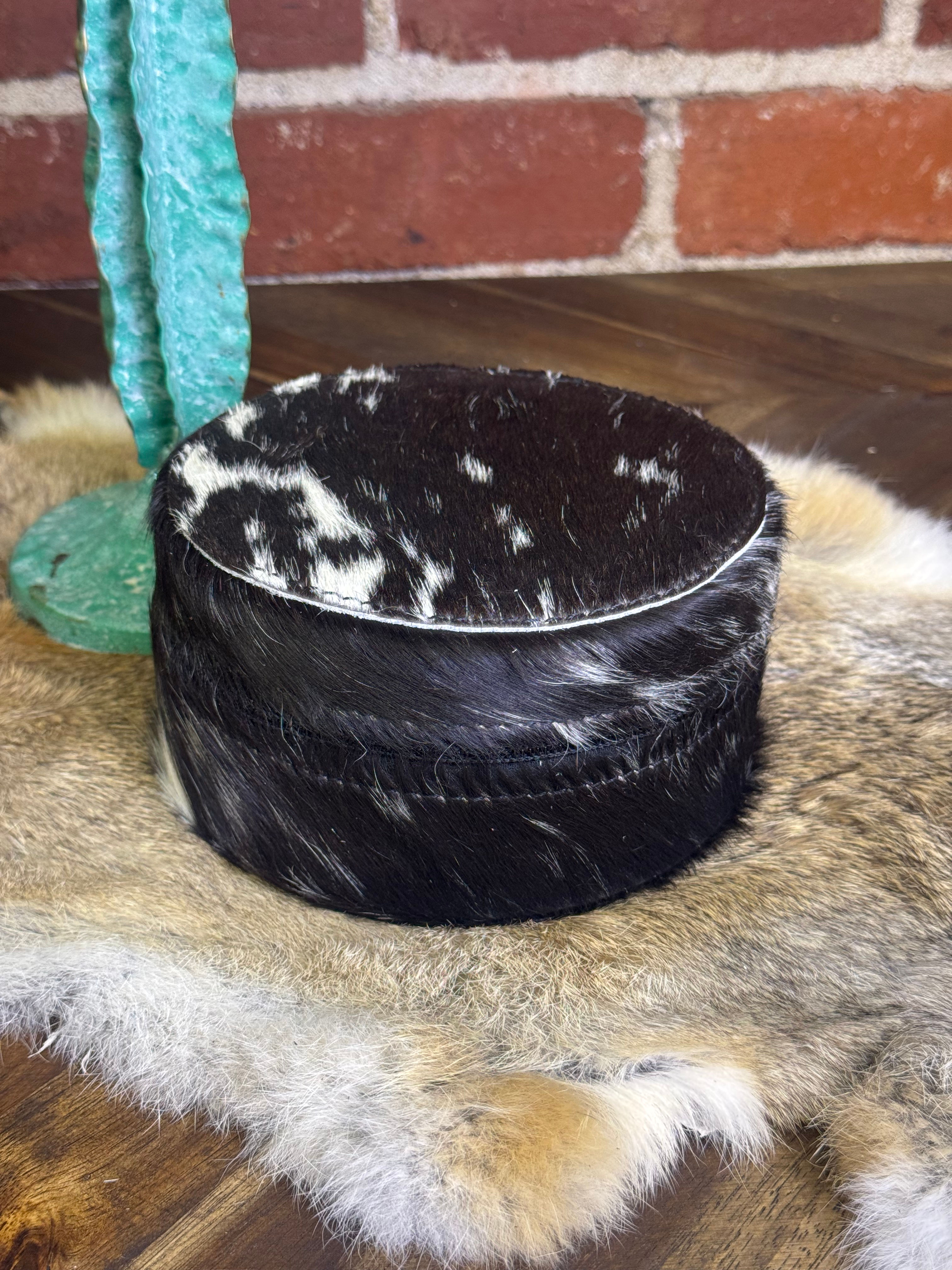 Round Jewelry Box - Black & White HOH