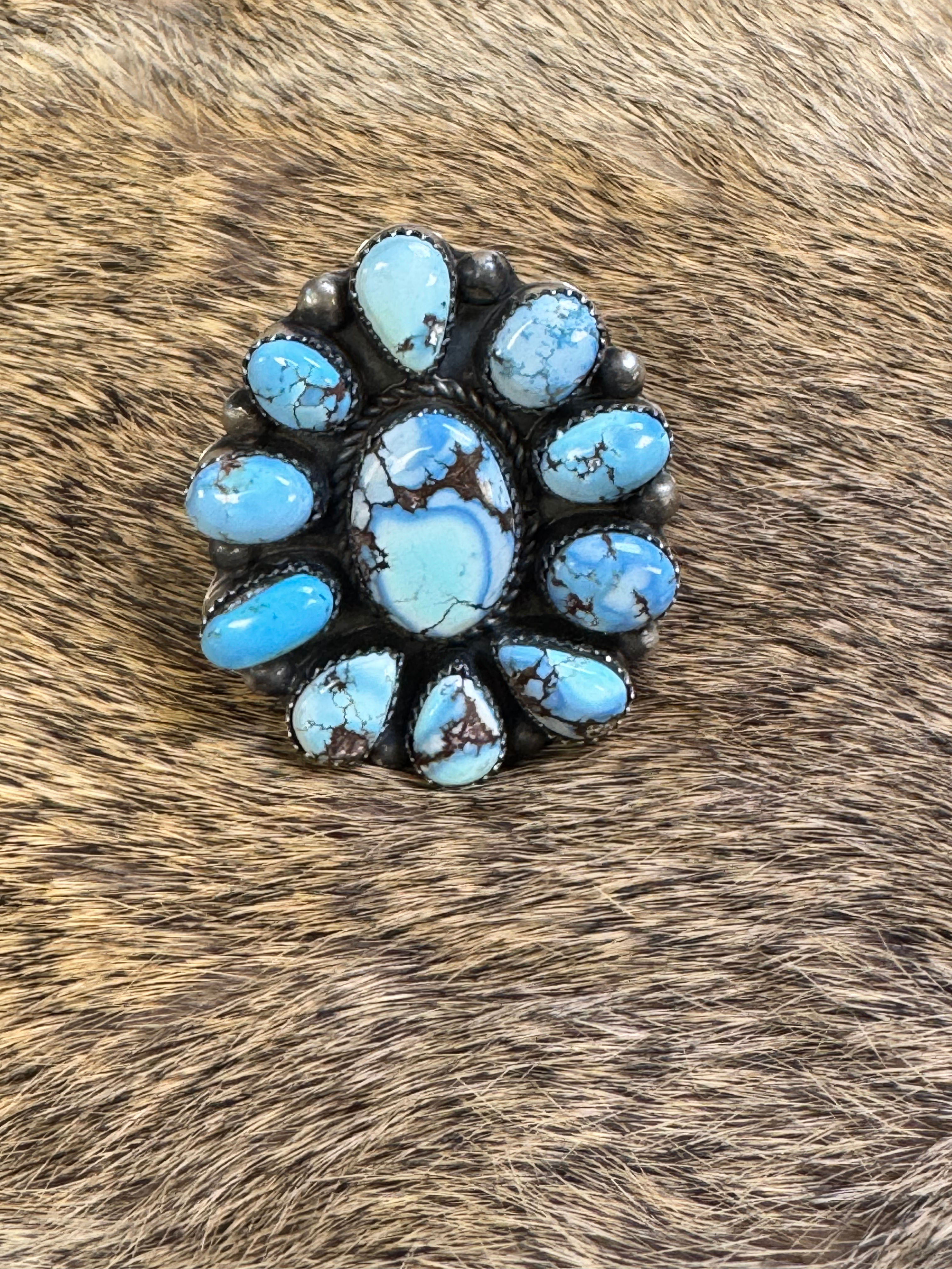 Adjustable Golden Hills Cluster 