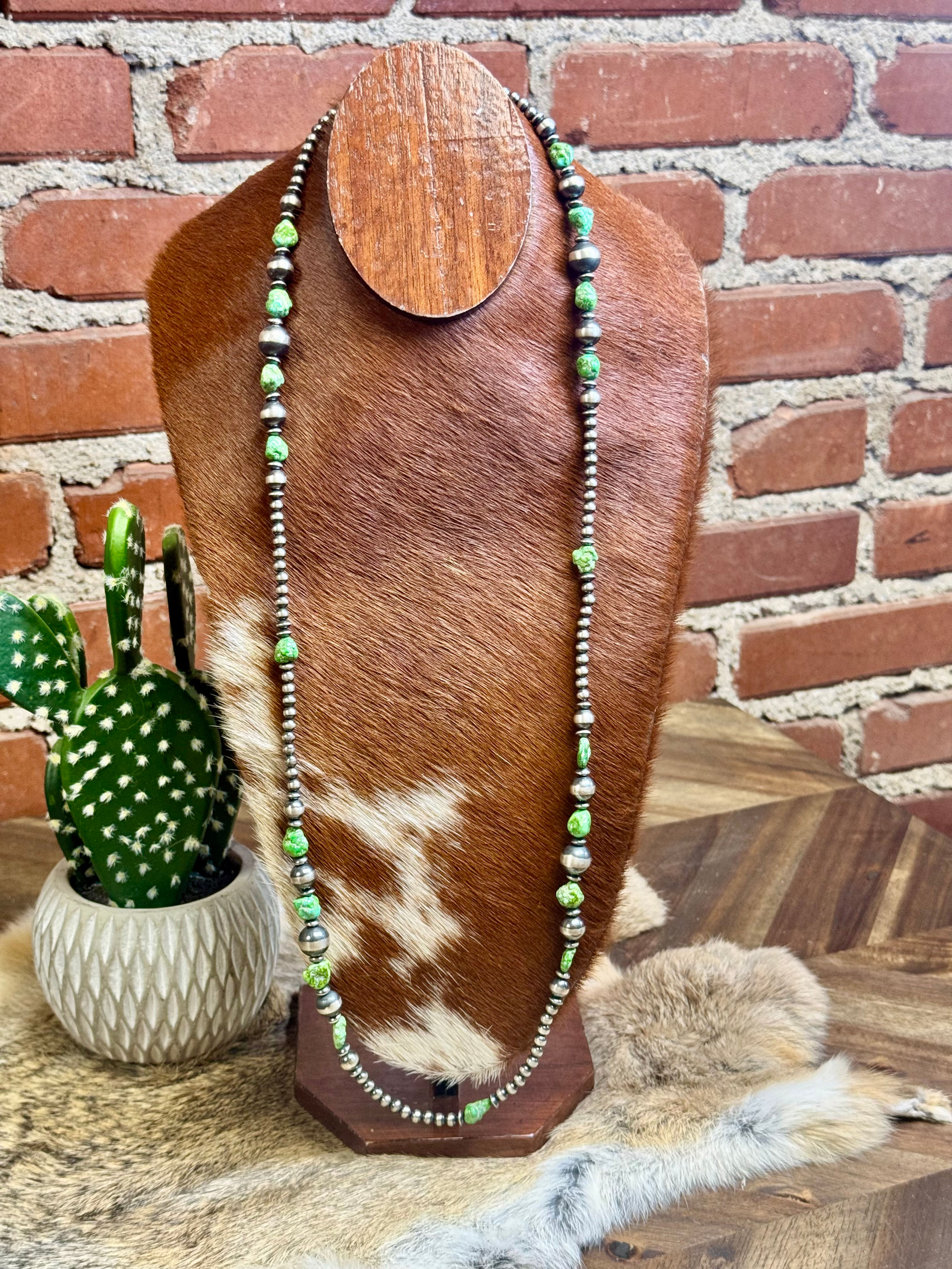 32” Sonoran Gold Navajo Pearl 