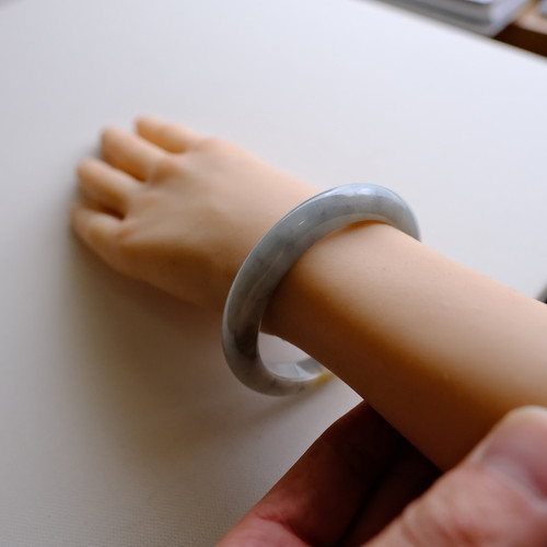 翡翠バングル 55.4mm『GINNEZU』99569 | Jadeite Bangle | 翡翠専門店