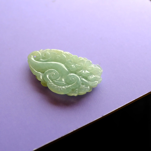 翡翠彫刻【LIGHT GREEN PHOENIX】99377 | 翡翠専門店 ジョイテック