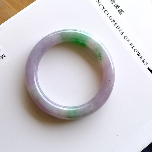 翡翠バングル【SAKURA MAU TOKI】56.7mm 97828 | 翡翠専門店