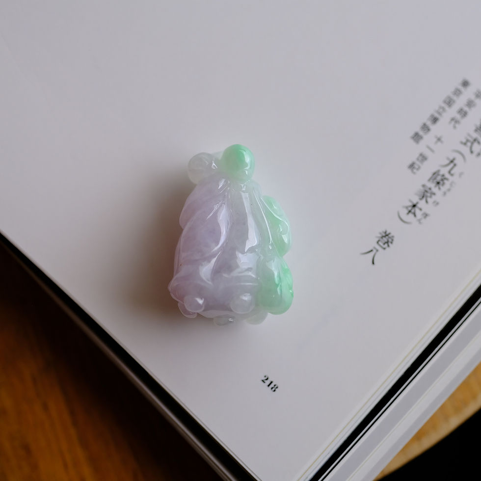 Thumbnail: 翡翠彫刻『HARUKASUMI』99904 Jade Carving