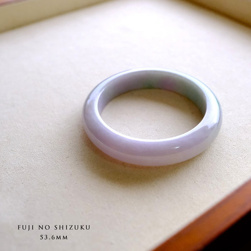 翡翠バングル 53.6mm『FUJI NO SHIZUKU』99463 | 翡翠専門店 ジョイテック