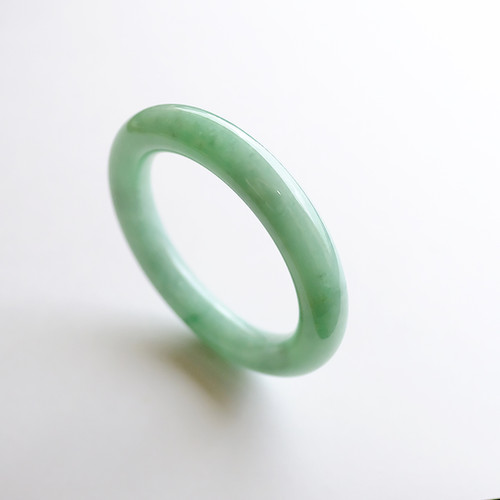 翡翠バングル【SOYOKAZE】52.8mm A98018 | 翡翠専門店 ジョイテック