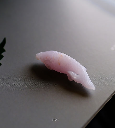 翡翠彫刻『KOI』98766 | 翡翠専門店 ジョイテック
