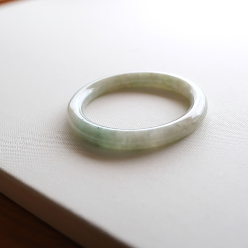 天然翡翠 バングル 翡翠バングル 53.4mm『SUIHA』99443 | 翡翠専門店 ジョイテック