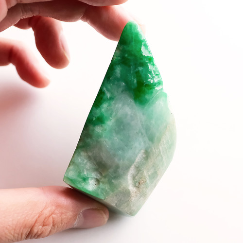 翡翠の置物 翡翠置物『HAKUBA』A95565 | 翡翠専門店 ジョイテック