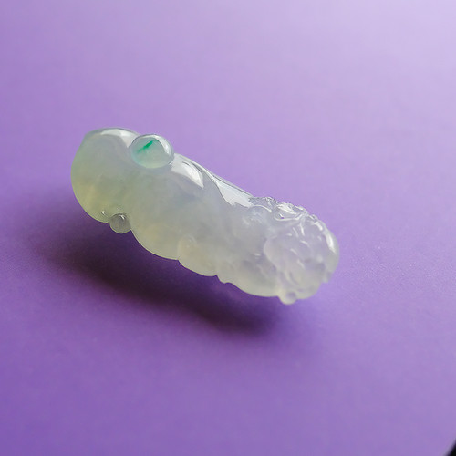 翡翠 彫刻 翡翠彫刻【FROZENSTREAM】97302 | 翡翠専門店 ジョイテック