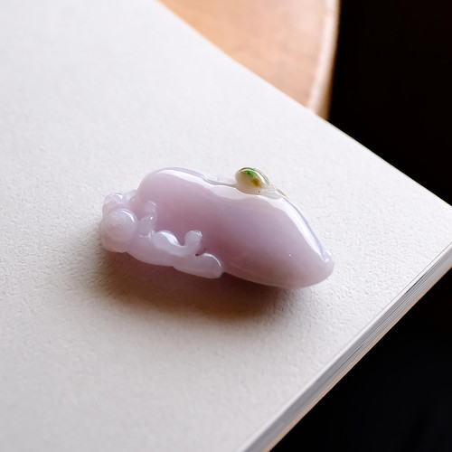 翡翠　石印 翡翠彫刻『FLOURISHING』98428 | 翡翠専門店 ジョイテック