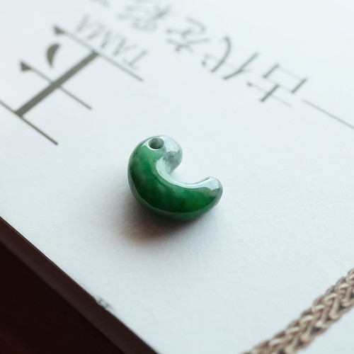 翡翠彫刻『MANAI』99079 | 翡翠専門店 ジョイテック
