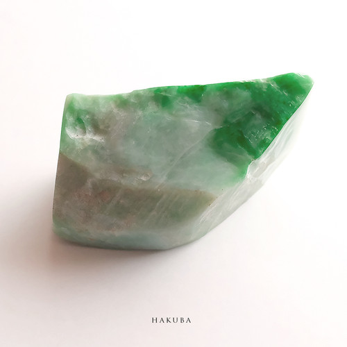 翡翠置物『HAKUBA』A95565 | 翡翠専門店 ジョイテック