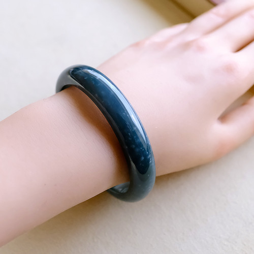 翡翠バングル 57.5mm 96005/1102998 | 翡翠専門店 ジョイテック