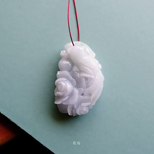 翡翠彫刻『花鳥』98705 | 翡翠専門店 ジョイテック