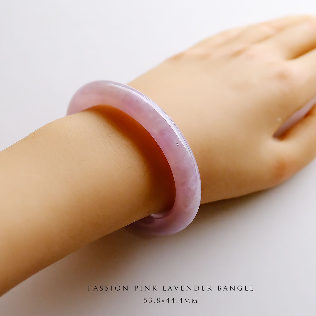 翡翠バングル『PASSION PINK LAVENDER BANGLE』53.8*44.4mm 97172