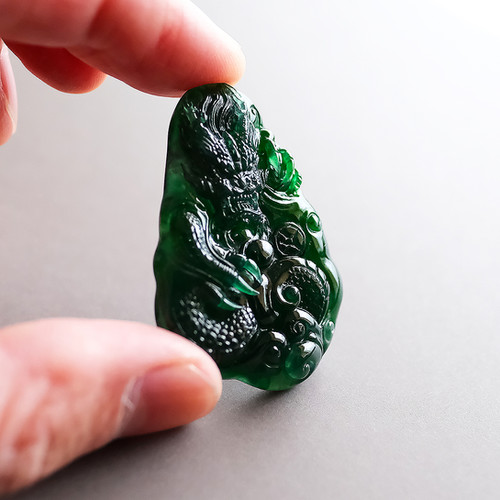 ◇X'mas LIVE特価25%OFF【No.9】翡翠彫刻『MIDNIGHT GREEN DRAGON