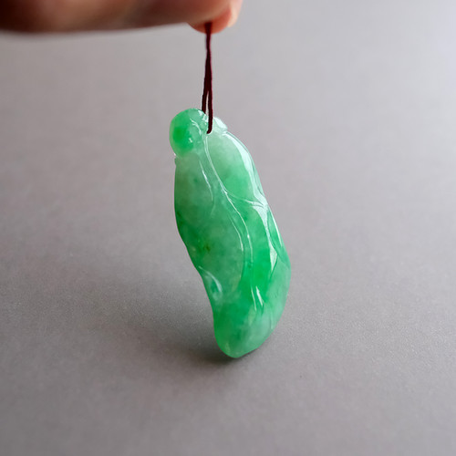 翡翠彫刻『THE LEAF』98409 | 翡翠専門店 ジョイテック