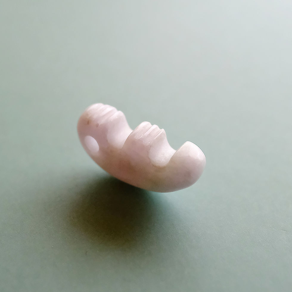 サムネイル： さざれし工房作品 勾玉『鶴ケ城』mg-1380