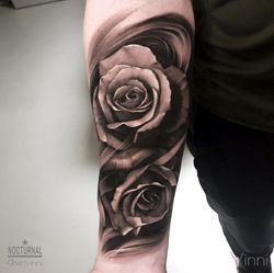 roses tattoo