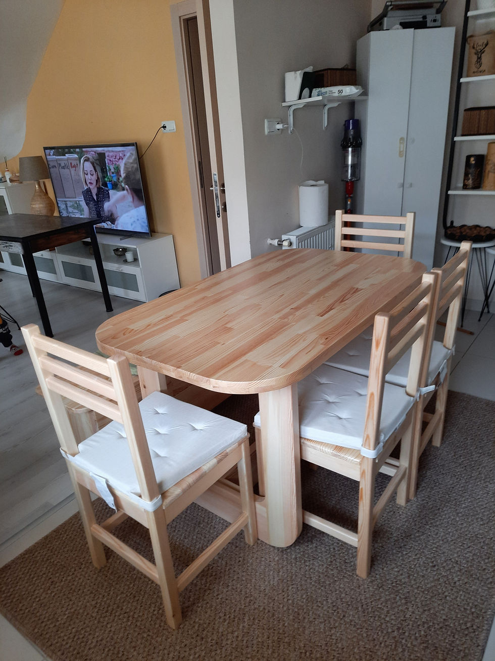 Küçük resim: Masif Ahşap Masa - Sandalye - Bench Takımı