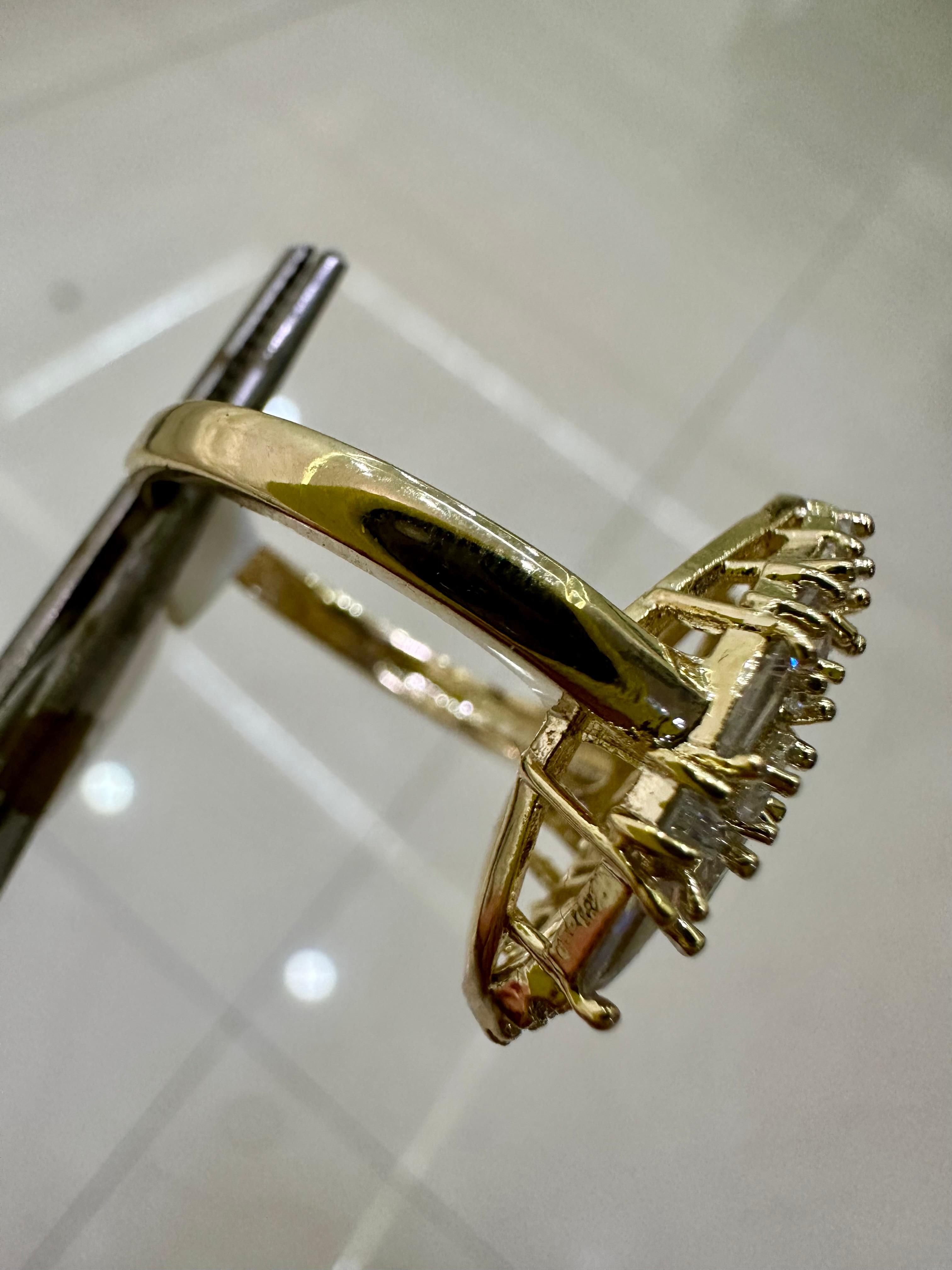 Anillo baguettes gota de oro 14k