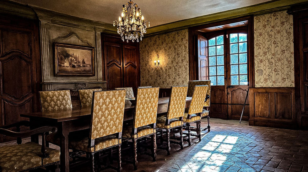 French wedding chateau in the Correze - dining