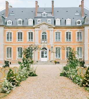 Idyllic wedding venue in Normandy only 1hr30 from Paris. Sleeps 96, caters up to 280