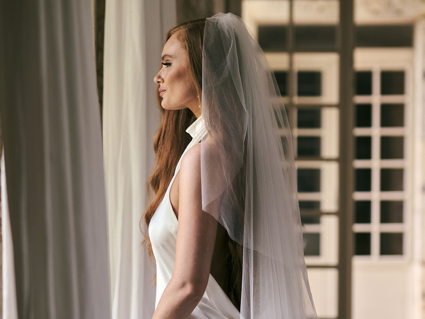 Charming chateau wedding venue near Toulouse with a rustic courtyard, party barn, pool and bar.