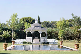Elegant former wine estate near Montpellier