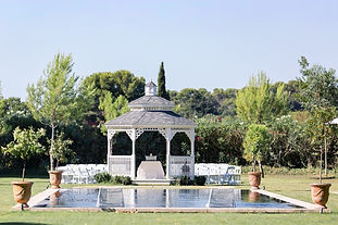 Elegant former wine estate near Montpellier