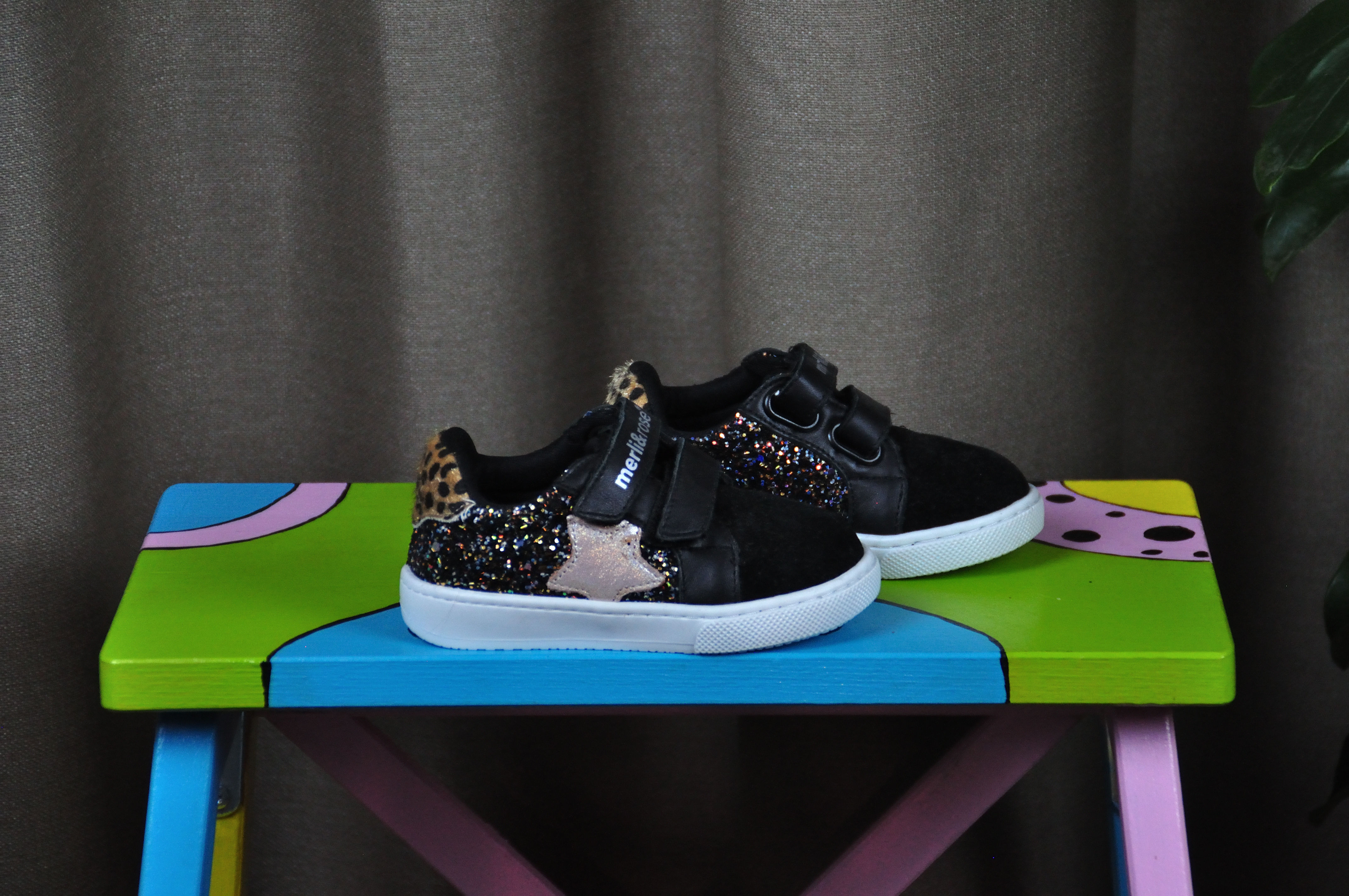 Siyah Leopar Işıltılı Süet Spor Ayakkabı