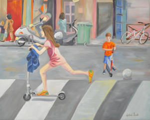 Petite fille à la trottinette