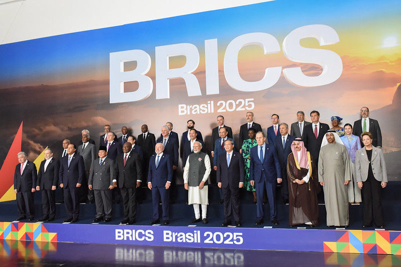 Expansión de los BRICS y el nuevo orden global: América Latina y las políticas de cobertura 