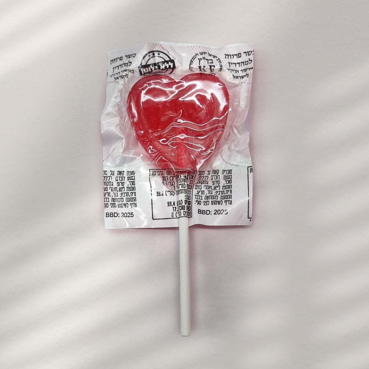 סוכריית לב על מקל