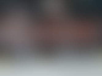 Colocação de estantes de picking sob estantes de paletes.