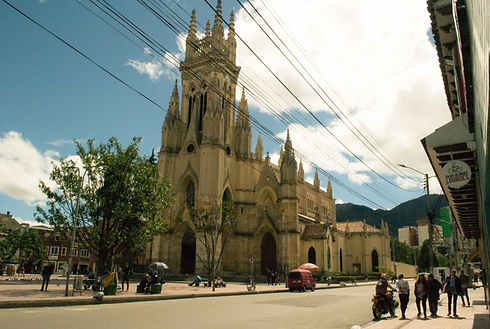 Restaurante frente a Lourdes
